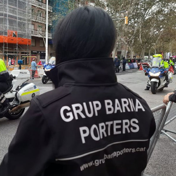 alt='Barna